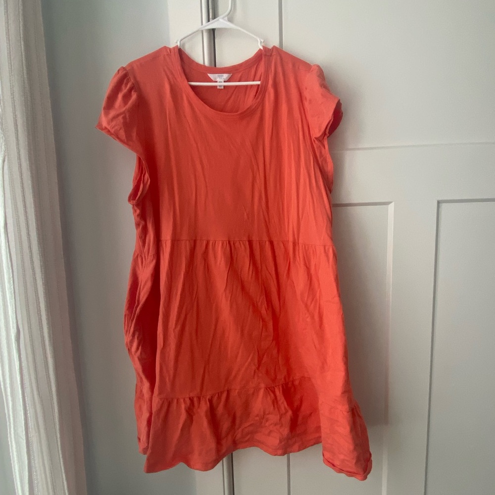 Great dress for summer or winter!